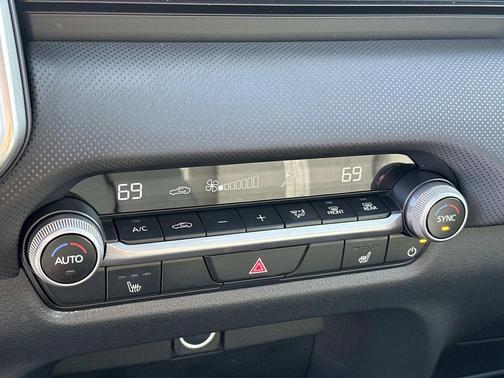 2025 Mazda CX-50 2.5 S Premium Package