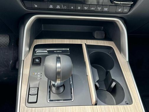 2025 Mazda CX-70 PHEV Premium Package