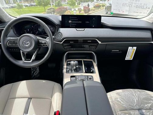 2025 Mazda CX-70 PHEV Premium Package