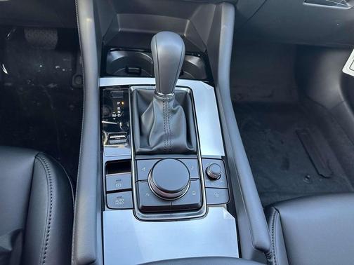 2025 Mazda Mazda3 FWD w/Preferred Package
