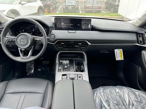 2025 Mazda CX-70 PHEV Premium Package