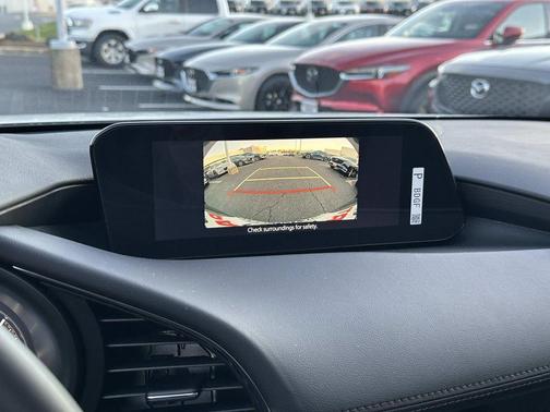 2025 Mazda Mazda3 FWD w/Preferred Package