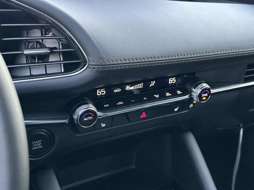 2025 Mazda Mazda3 FWD w/Preferred Package