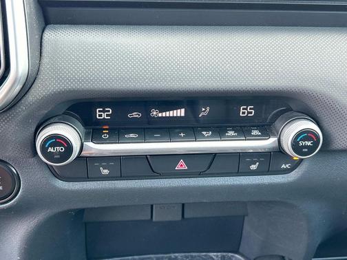 2023 Mazda CX-50 2.5 S Preferred Plus Package