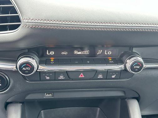 2020 Mazda Mazda3 FWD w/Premium Package