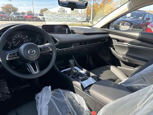 2025 Mazda Mazda3 FWD w/Preferred Package