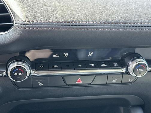 2025 Mazda Mazda3 FWD w/Preferred Package