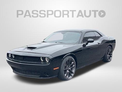 Pitch Black Clearcoat 2023 Dodge Challenger GT
