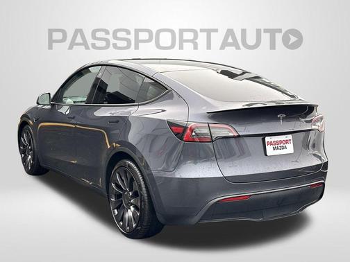 2024 Tesla Model Y Long Range