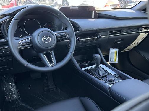 2025 Mazda Mazda3 FWD w/Preferred Package
