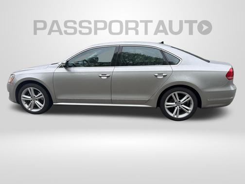 Tungsten Silver Metallic 2013 Volkswagen Passat 2.0 TDI SE