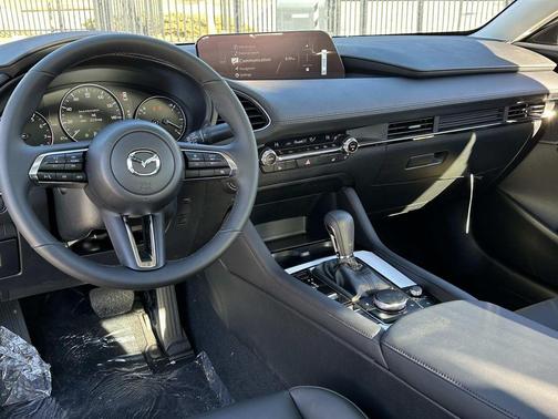 2025 Mazda Mazda3 FWD w/Preferred Package