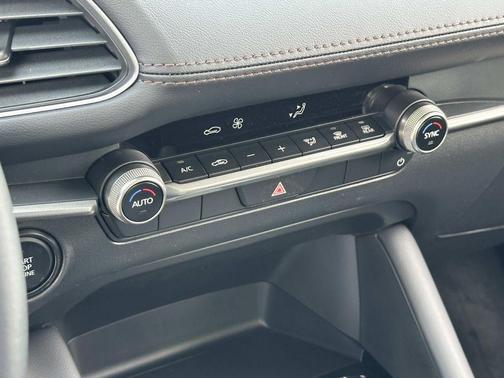2025 Mazda Mazda3 FWD w/Select Package