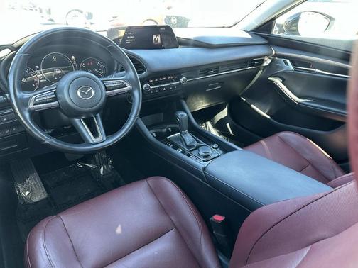2023 Mazda Mazda3 2.5 S Carbon Edition