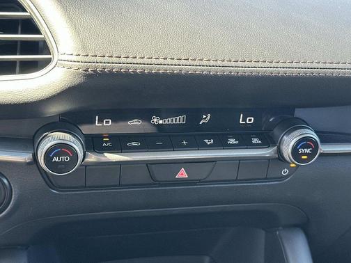 2025 Mazda Mazda3 FWD w/Select Package