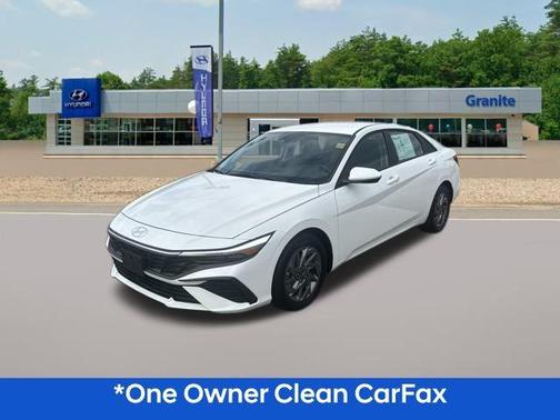 2024 Hyundai ELANTRA SEL