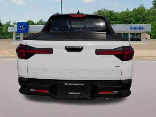 2025 Hyundai SANTA CRUZ SEL Activity