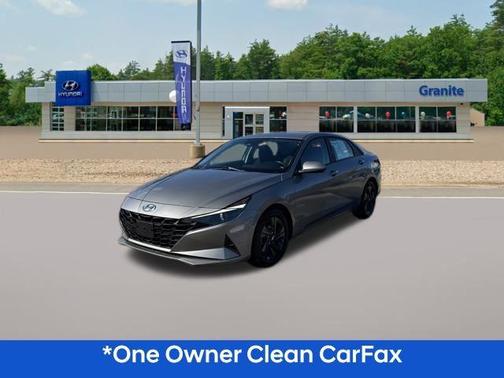 2022 Hyundai ELANTRA SEL