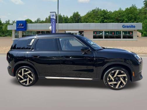 2025 MINI Countryman S