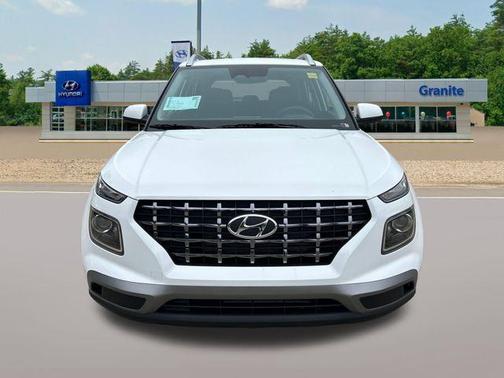Lunar White 2026 Hyundai VENUE SEL