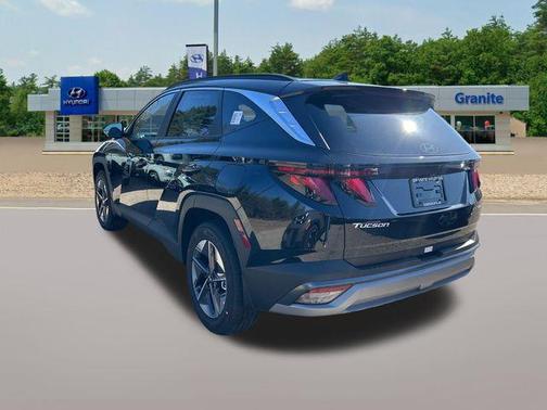 Phantom Black 2026 Hyundai TUCSON SEL