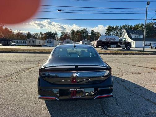 2026 Hyundai SONATA Hybrid SEL