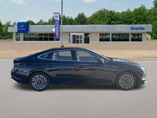 2026 Hyundai SONATA Hybrid SEL