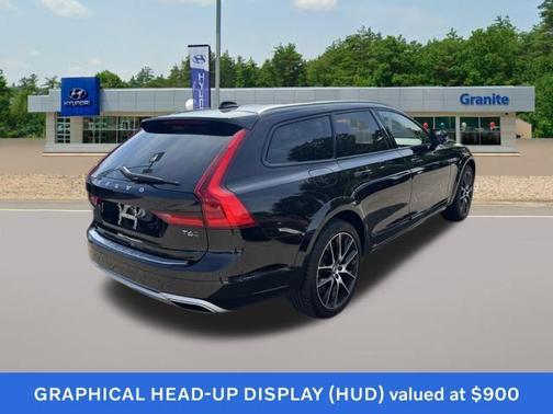 2018 Volvo V90 Cross Country T6