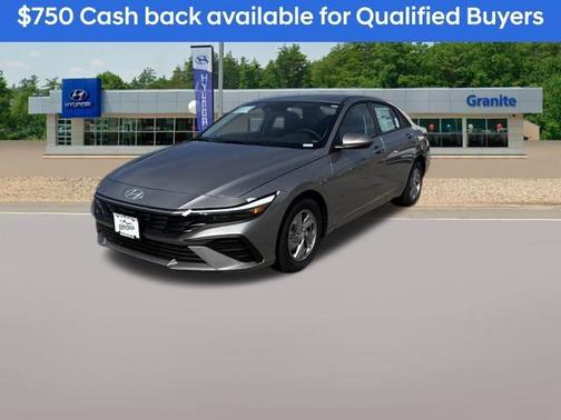 2025 Hyundai ELANTRA SE
