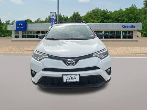 2016 Toyota RAV4 SE