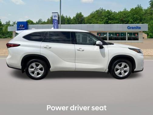 2020 Toyota Highlander LE