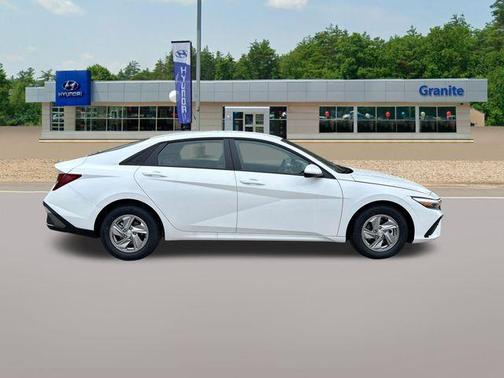 White 2026 Hyundai ELANTRA SE