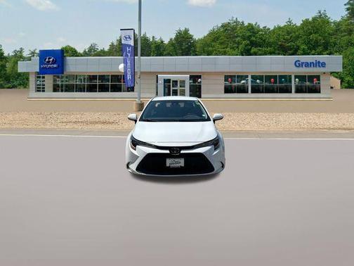 White 2022 Toyota Corolla LE