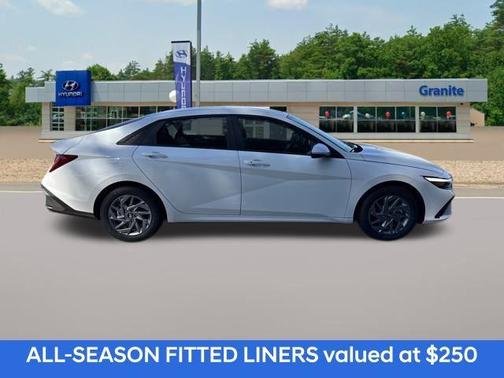 2025 Hyundai ELANTRA HEV Blue