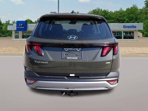 2025 Hyundai TUCSON SE