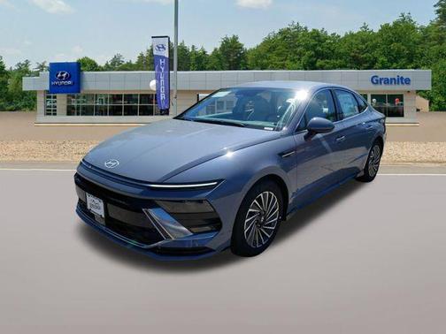 2025 Hyundai SONATA Hybrid SEL