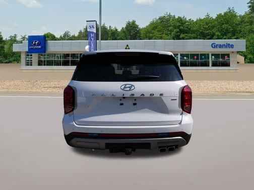 2025 Hyundai PALISADE SE