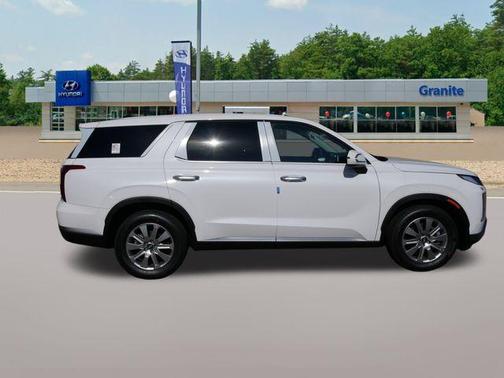 2025 Hyundai PALISADE SE