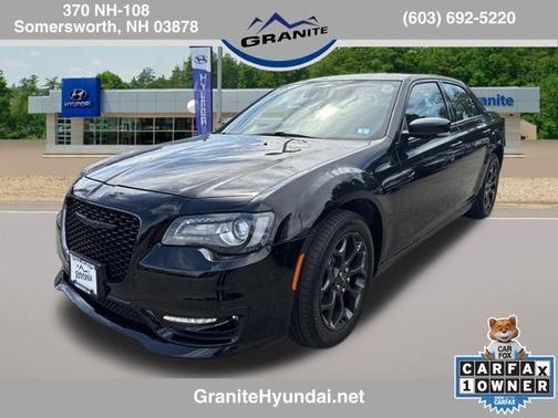 2023 Chrysler 300 Touring L