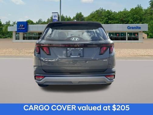 2026 Hyundai TUCSON SE