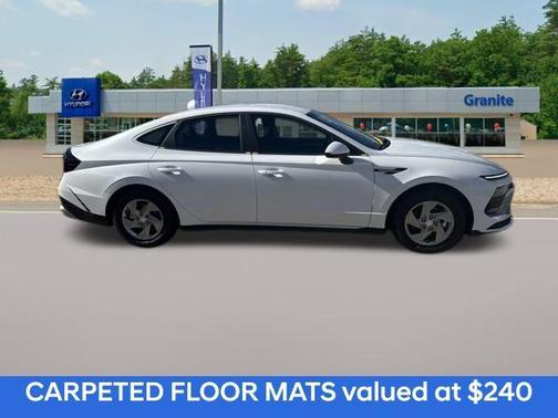 2026 Hyundai SONATA SE