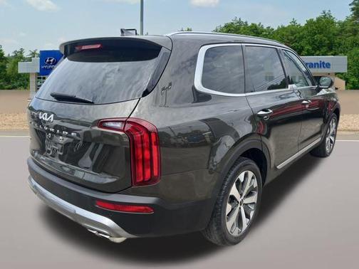 2022 Kia Telluride S