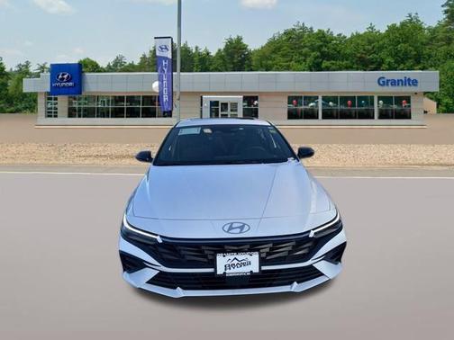 2026 Hyundai ELANTRA SEL