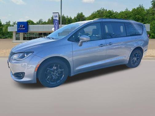 2019 Chrysler Pacifica Touring-L Plus