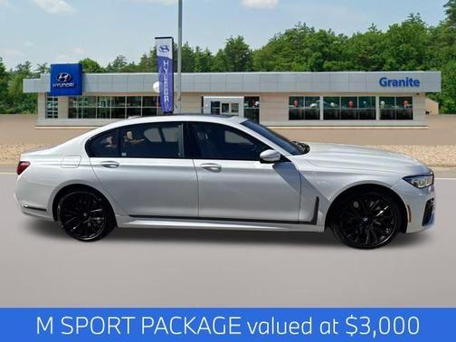 2022 BMW 750 i xDrive