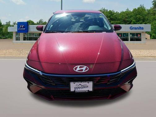 2025 Hyundai ELANTRA HEV Limited