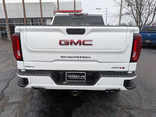 2022 GMC Sierra 1500 AT4