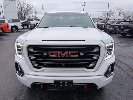 2022 GMC Sierra 1500 AT4