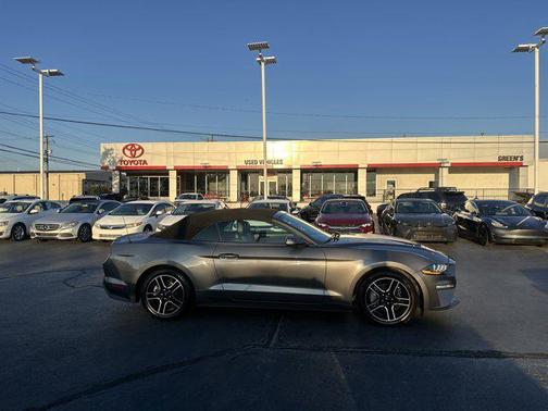 2021 Ford Mustang EcoBoost