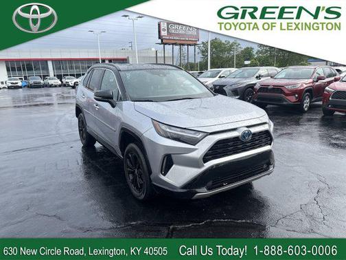 2022 Toyota RAV4 Hybrid SE
